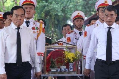 Hòa bình rồi, về thôi các anh ơi!
