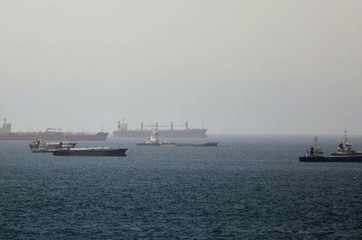 Tàu hàng bị tấn công ở eo biển Hormuz, ông Trump cảnh báo Iran