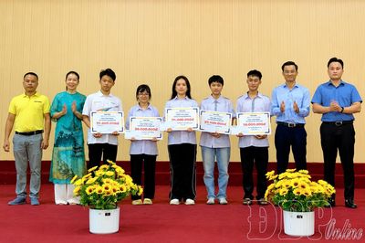 Tiếp sức tài năng trẻ