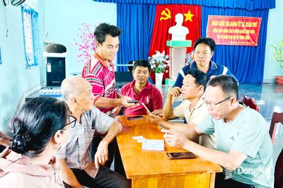 Hỗ trợ đồng bào dân tộc thiểu số chuyển đổi số