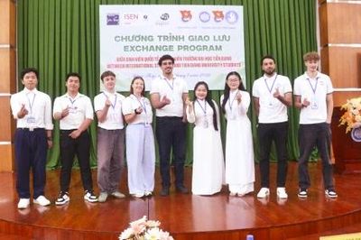 Những trải nghiệm hội nhập từ giảng đường