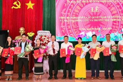 Ia Nan công bố nghị quyết sắp xếp, tổ chức lại các thôn, làng
