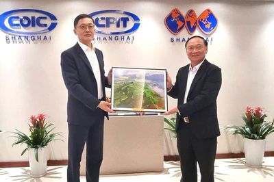 Bí thư Tỉnh ủy Thái Đại Ngọc chào xã giao các đơn vị tại TP. Thượng Hải