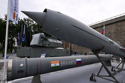 UAE đàm phán mua tên lửa siêu thanh BrahMos và hệ thống AI từ Ấn Độ