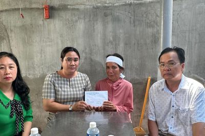 Thăm hỏi, hỗ trợ gia đình thuyền viên tử vong do tai nạn hàng hải