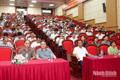 Tập huấn nghiệp vụ quản lý đầu tư xây dựng trên địa bàn xã, phường