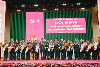 Quân khu 1: Thăng quân hàm Đại tá cho 21 cán bộ