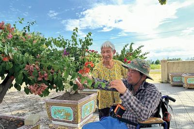 Hỗ trợ người khuyết tật vững bước