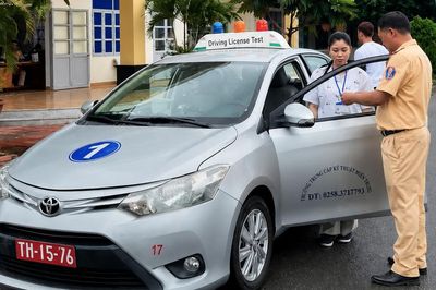 Bỏ thi mô phỏng sát hạch lái xe từ: Học viên giảm áp lực, trung tâm nhanh chóng thích ứng
