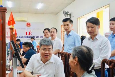 Cán bộ, công chức cấp xã - 'điểm tựa' của chính quyền địa phương 2 cấp Bài cuối: Khi cán bộ cấp xã thay đổi tư duy