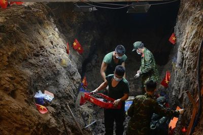 TP. Hồ Chí Minh: Tìm thấy 11 hài cốt liệt sĩ tại Công viên Lê Thị Riêng