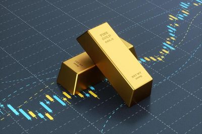 Giá vàng tiếp đà giảm khi đồng USD phục hồi, áp lực bán vẫn hiện hữu