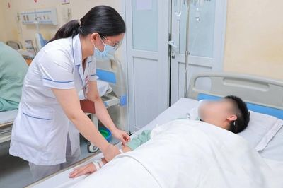 Cảnh báo người trẻ nguy kịch khi tập thể thao quá sức
