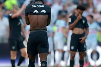 Mỹ thua Bỉ 1-4, rời World Cup giữa lùm xùm quyết định của FIFA