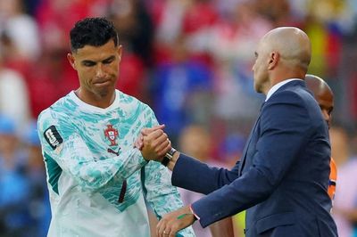 HLV Bồ Đào Nha: 'Mãi mãi biết ơn Ronaldo'