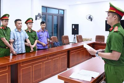 Vụ 146 điểm 10 môn Toán: Giáo viên Trường chuyên Tuyên Quang bị bắt về tội gì?