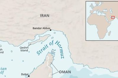 Tàu thương mại ở Eo biển Hormuz trúng tên lửa, nghi của Iran