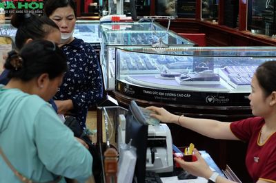 Giá bạc hôm nay 7/7: Bạc Phú Quý, Doji, Ancarat, Sacombank-SBJ giảm còn bao nhiêu?