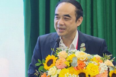 GS.TS Nguyễn Hữu Tú tiếp tục được bổ nhiệm giữ chức Hiệu trưởng Trường Đại học Y Hà Nội
