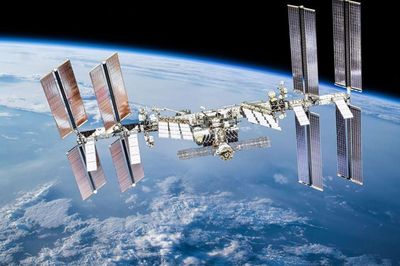 ISS xuất hiện trên bầu trời Hà Nội tối nay, cơ hội quan sát hiếm hoi trạm vũ trụ quốc tế bằng mắt thường