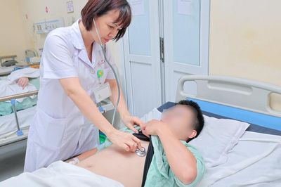 Nam kỹ sư xây dựng nhập viện vì lao động và tập gym quá sức, bác sĩ chỉ ra nguyên do