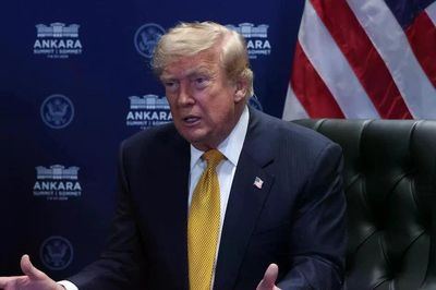 Ông Trump tuyên bố thỏa thuận ngừng bắn với Iran đã kết thúc