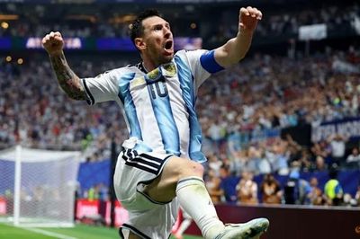 Đêm vỡ òa cảm xúc ở địa chấn Argentina - Ai Cập