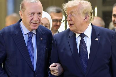 Tình bạn giữa ông Trump và Tổng thống Thổ Nhĩ Kỳ 'cứu' hội nghị NATO