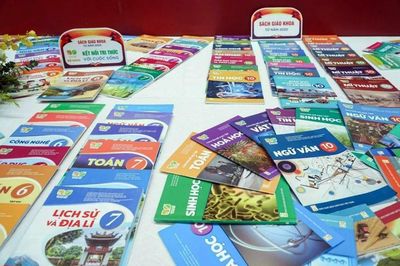 SGK in trước năm 2026 vẫn tiếp tục được sử dụng trong năm học mới