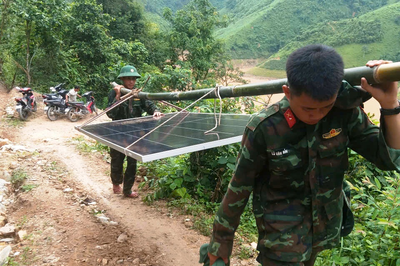 Lai Châu: Chung tay đưa điện mặt trời đến với hộ nghèo