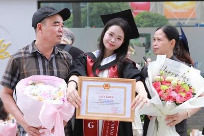 Thủ khoa Quản trị Nhân lực: Từ thay đổi tư duy học tập đến hành trình làm nghề nhân sự