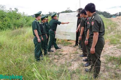 Phối hợp chặt chẽ bảo vệ bình yên tuyến biên giới chung