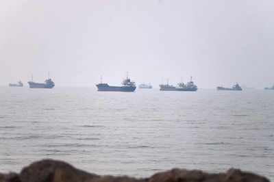 Mỹ mở đợt không kích mới vào Iran sau khi ba tàu chở dầu bị tấn công