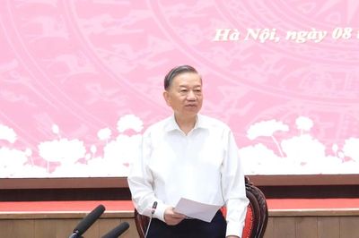 Dư địa tăng trưởng lớn nhất của Hà Nội chính là giải phóng các nguồn lực đang bị 'đóng băng'