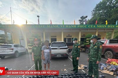 Phát hiện vụ vận chuyển 100 bình nghi chứa khí cười