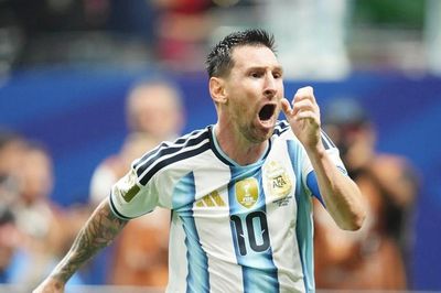 Video bóng đá Argentina vs Ai Cập: Lionel Mesi rực sáng