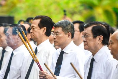Tri ân quá khứ, vững bước tương lai