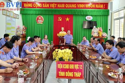 Chi bộ VKSND Khu vực 12 tỉnh Đồng Tháp tổ chức sinh hoạt chuyên đề