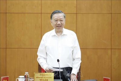 Tổng Bí thư, Chủ tịch nước làm việc về chất lượng nguồn lao động Việt Nam