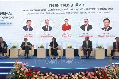 Chuyên gia quốc tế 'hiến kế' phát triển Trung tâm tài chính quốc tế Việt Nam