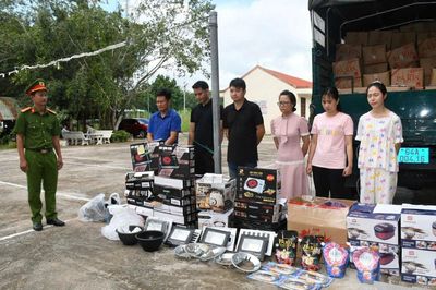 Triệt phá nhóm lừa bán hàng gia dụng giá cao gấp nhiều lần giá trị thực