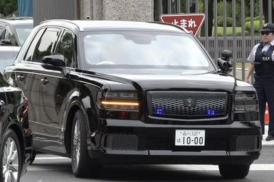 Toyota Century SUV trở thành xe công mới của Thủ tướng Nhật Bản
