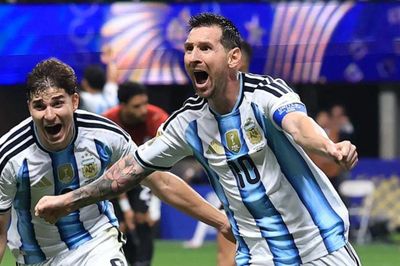 13 phút bùng nổ đã cứu Lionel Messi khỏi thảm họa World Cup