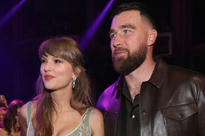 Một ca sĩ huyền thoại tiết lộ lý do từ chối lời mời dự lễ cưới Taylor Swift