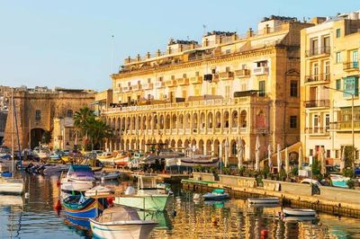 Động lực tăng trưởng của Châu Âu rời xa nhóm Eurozone