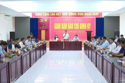 An Giang giao ban báo chí định kỳ tháng 7