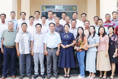 An Giang tiếp và làm việc với đoàn người có uy tín trong đồng bào dân tộc thiểu số TP. Cần Thơ