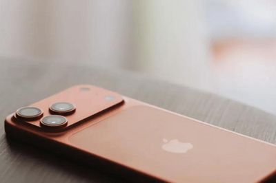 Bí mật sau viên pin iPhone 18 Pro Max: Vì sao Apple đứng ngoài cuộc đua 7.000 mAh?