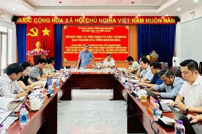 Sở Dân tộc và Tôn giáo làm việc với 2 xã Khánh Sơn và Tây Khánh Sơn