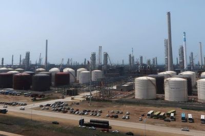 Giá xăng dầu hôm nay 8/7: Tăng hơn 5% khi Mỹ siết dầu Iran, căng thẳng Hormuz leo thang